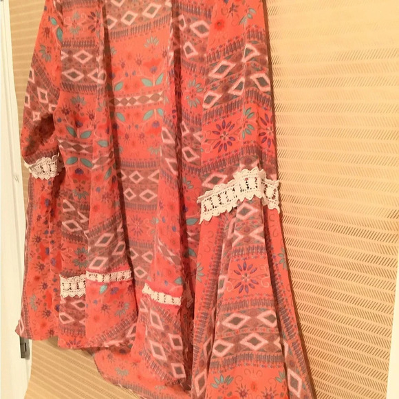 BOHO~HIPPIE VIBE~TOPPER/ DUSTER~W-CROCHET DETAIL~ SMALL - Picture 4 of 6